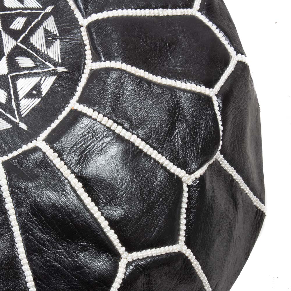 Schwarzer Lederpouf BLACK Schwarzer Lederpouf BLACK