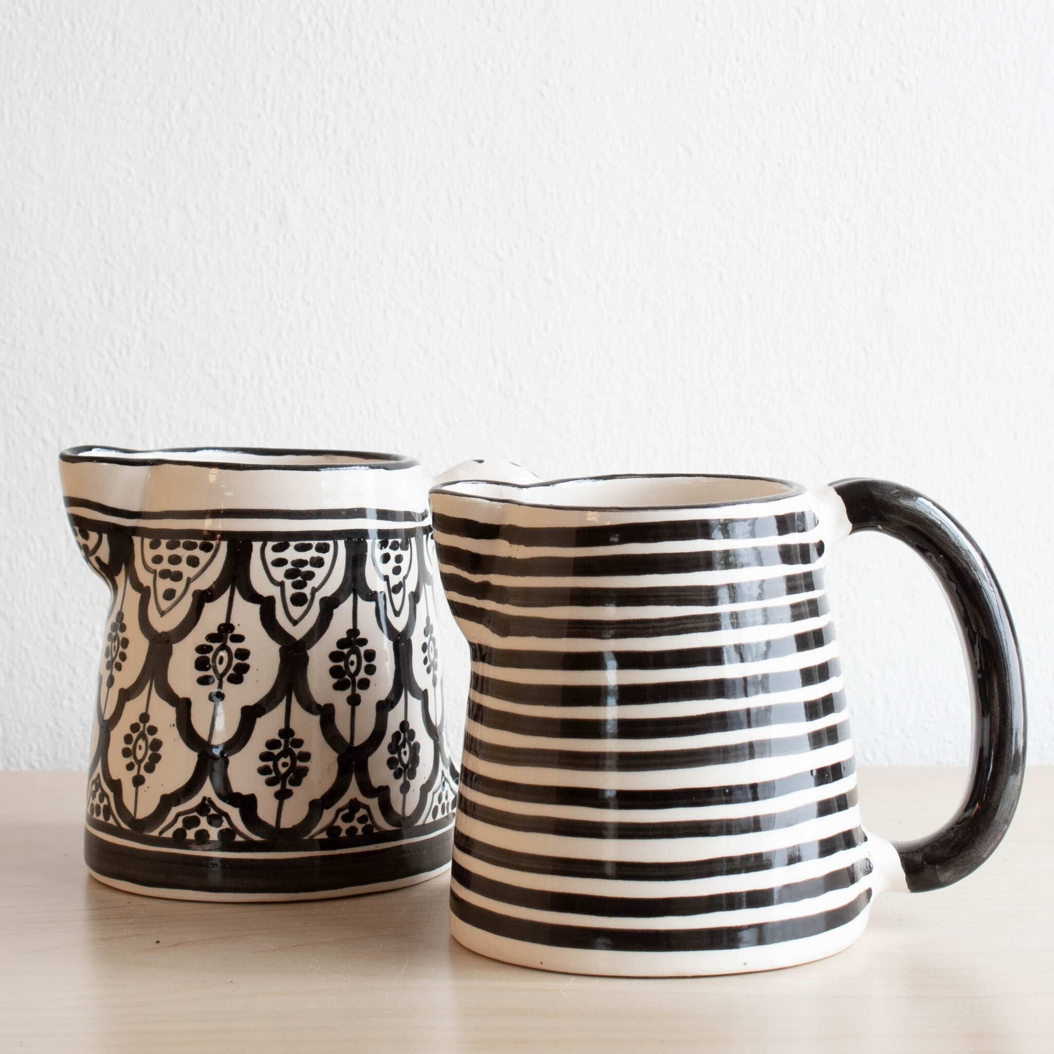 Marokkanischer Kanne STRIPE gestreift in schwarz weiß Marokkanischer Kanne STRIPE gestreift in schwarz weiß