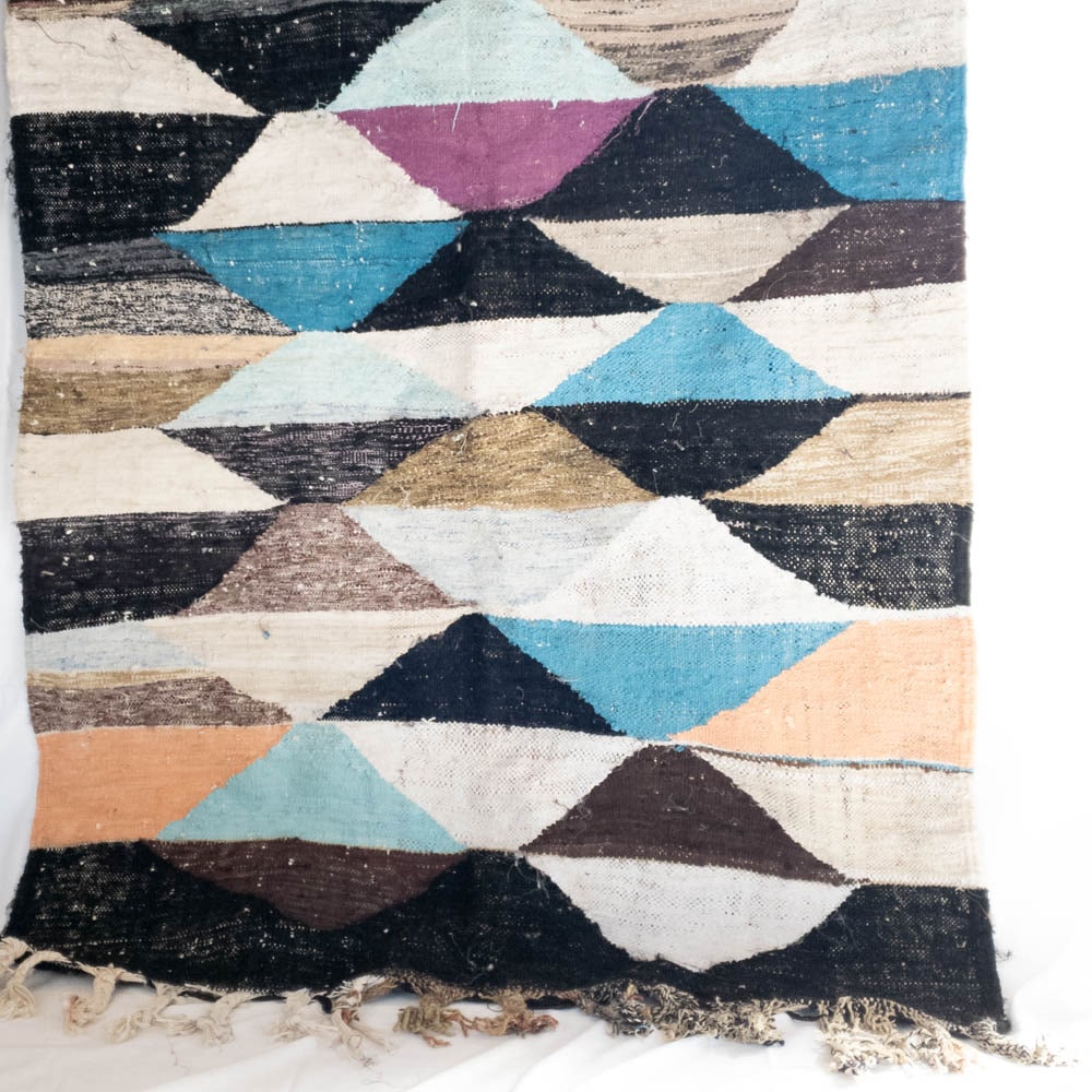 Marokkanischer Vintage Boucherouite Teppich Marokkanischer Vintage Boucherouite Teppich