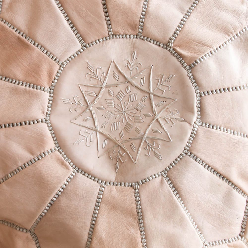 Marokkanischer Leder-Pouf NUDE Marokkanischer Leder-Pouf NUDE