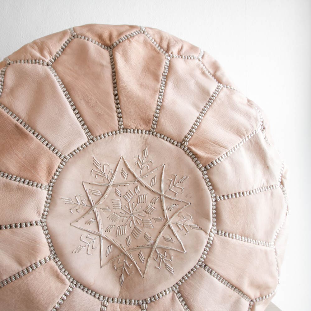 Marokkanischer Leder-Pouf NUDE Marokkanischer Leder-Pouf NUDE