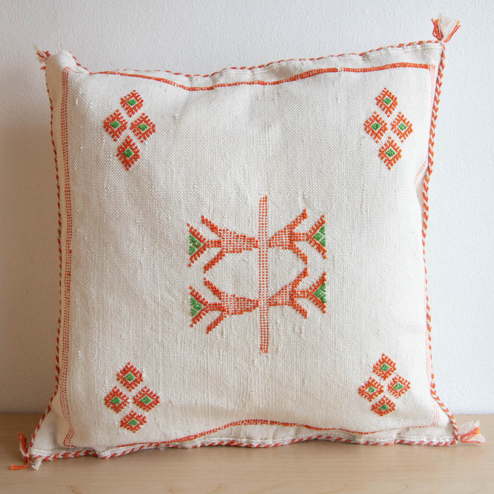 Sabra Kissen aus Kaktusseide weiß Sabra Kissen aus Kaktusseide weiß