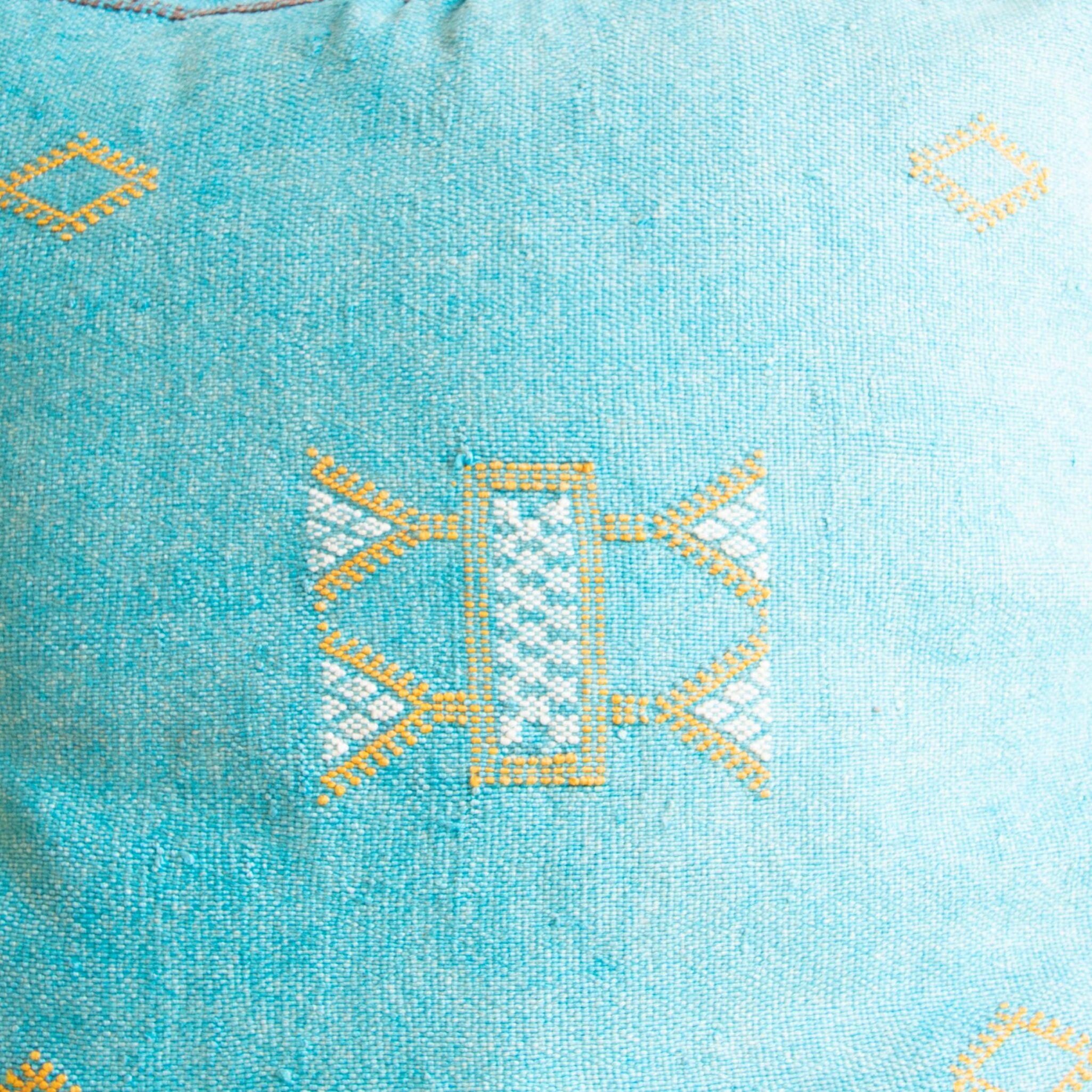 Sabra Kissen aus Kaktusseide türkis Sabra Kissen aus Kaktusseide türkis