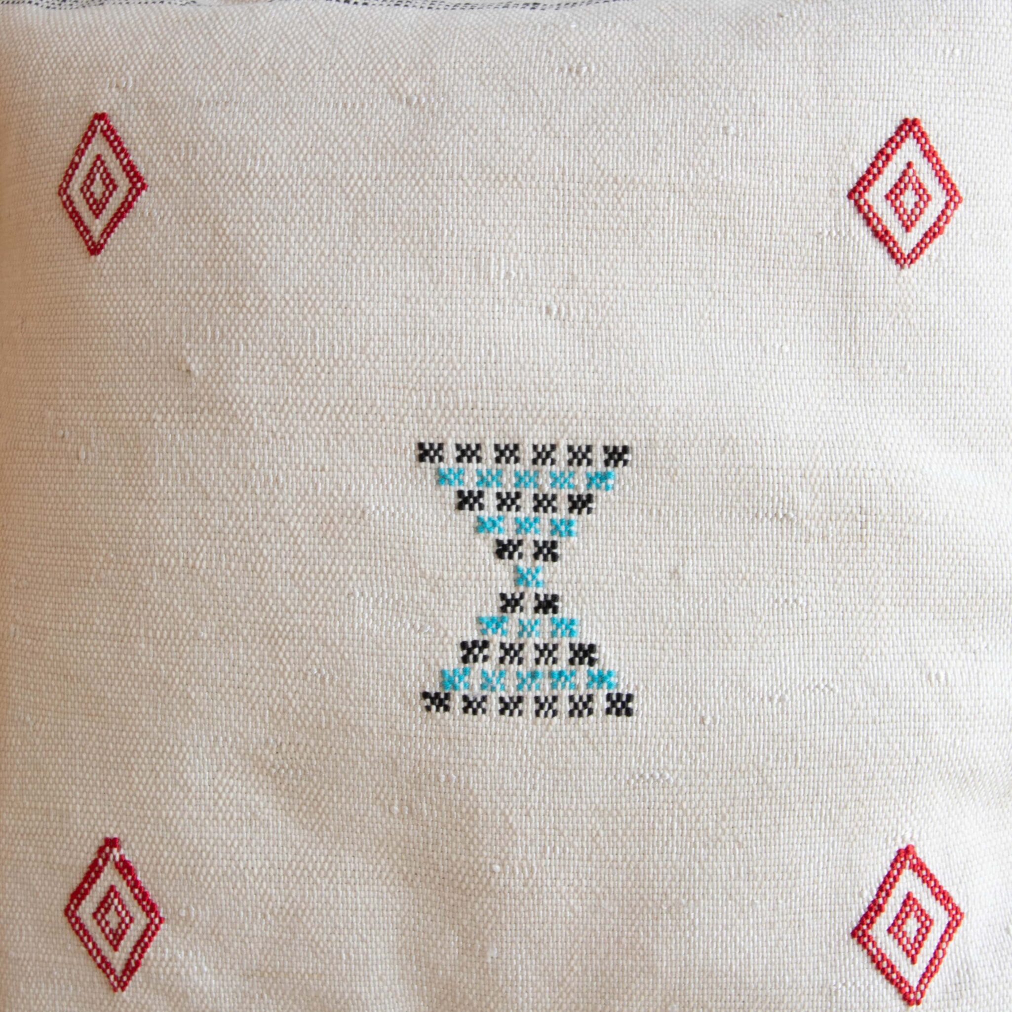 Sabra Kissen aus Kaktusseide weiß Sabra Kissen aus Kaktusseide weiß