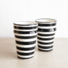 Schwarz-weiß gestreifte Becher STRIPE 2er-Set (1)