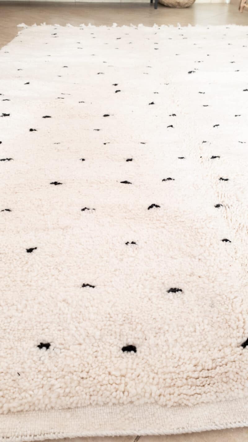 Beni Ourain Teppich 1,50m x 2,40m mit schwarzen Punkten (3)